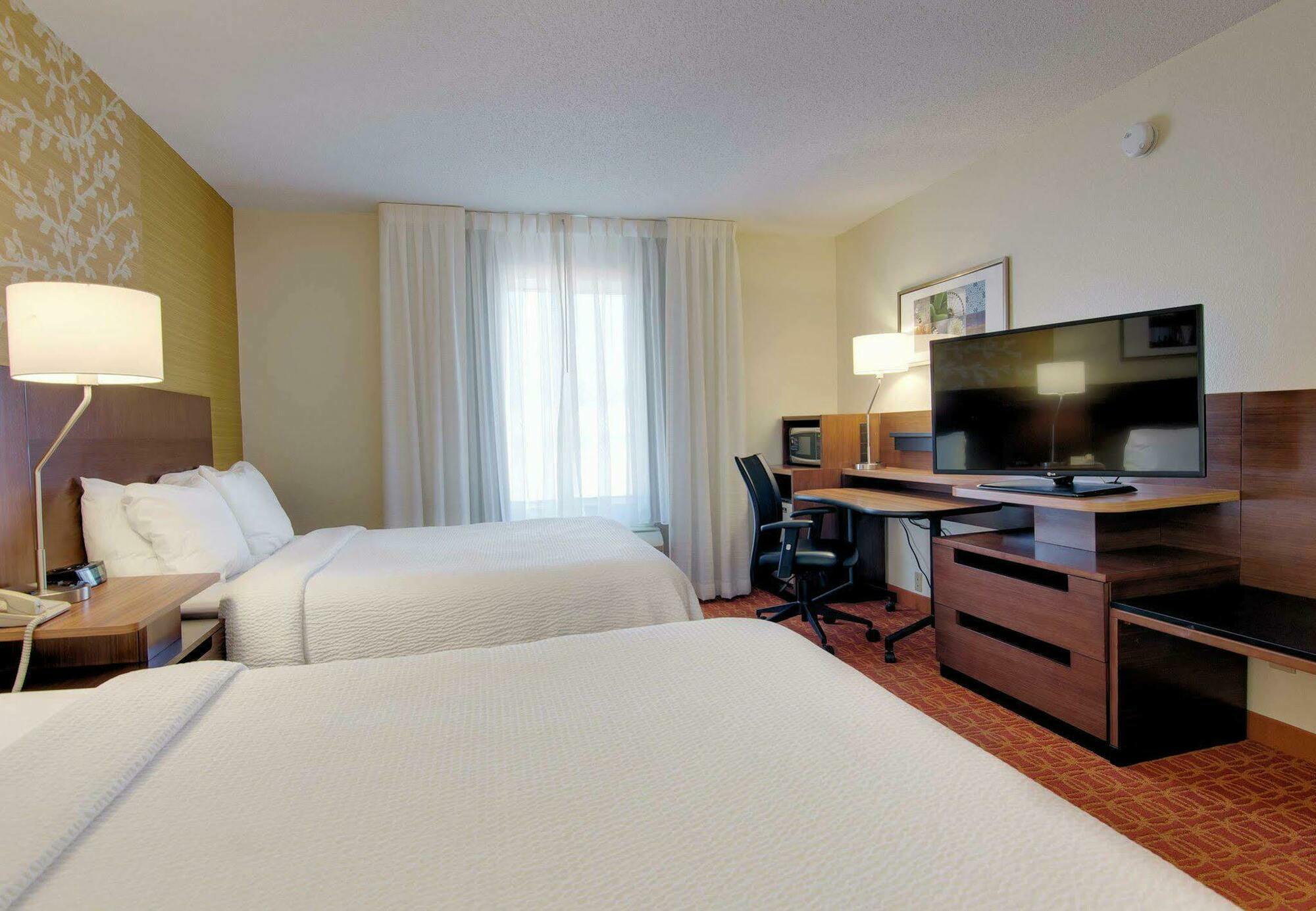 Fairfield Inn And Suites By Marriott Potomac Mills Woodbridge Esterno foto